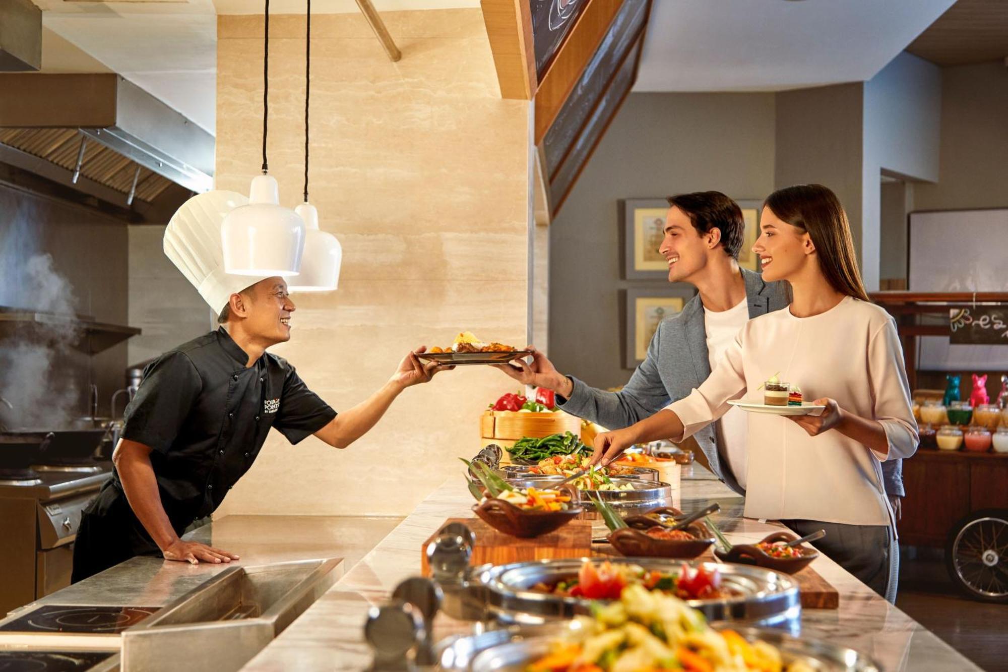Four Points By Sheraton Surabaya Exterior foto