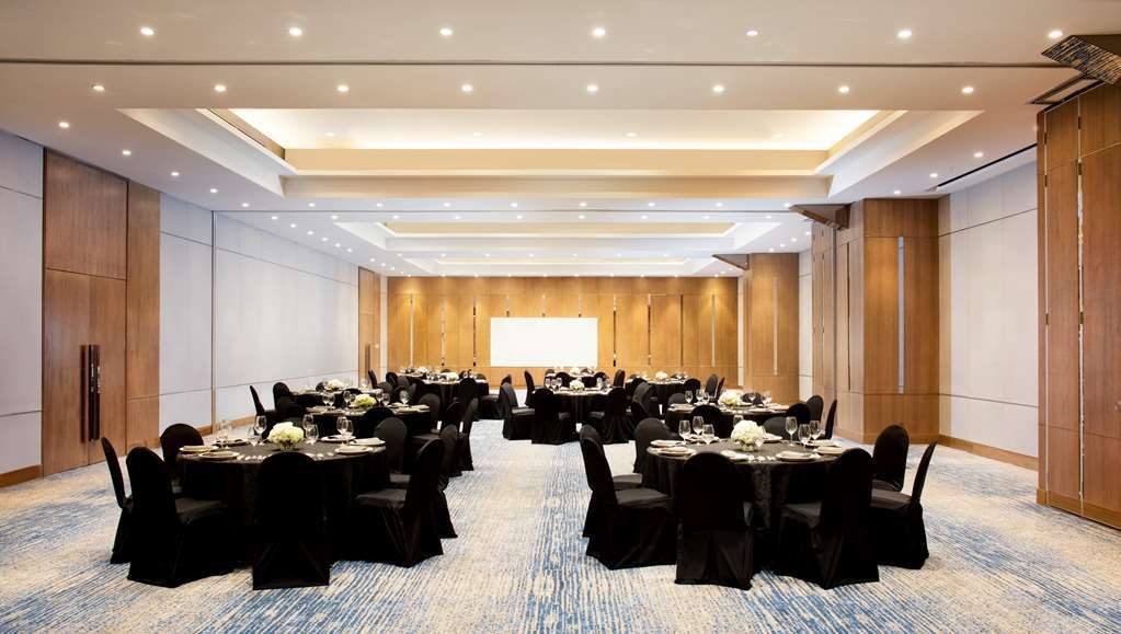 Four Points By Sheraton Surabaya Exterior foto
