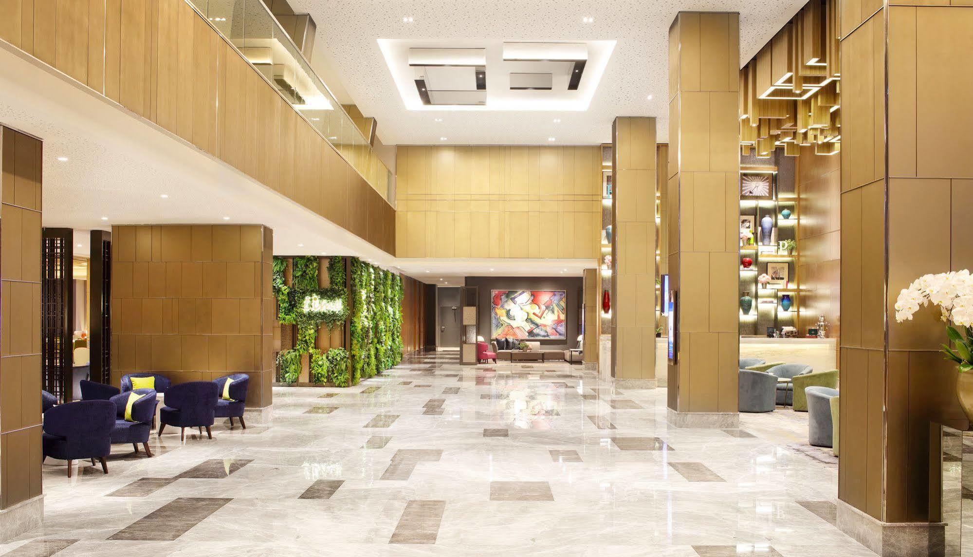 Four Points By Sheraton Surabaya Exterior foto