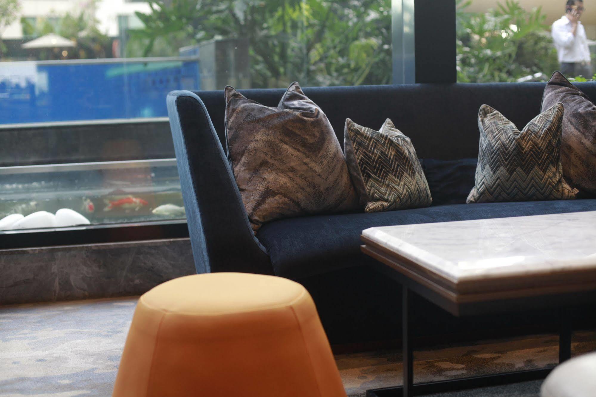 Four Points By Sheraton Surabaya Exterior foto